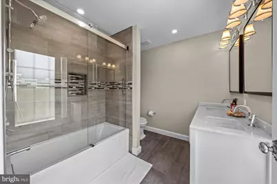 2124 W Reserve Drive, Philadelphia, PA 19145 - Photo 25