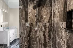 2124 W Reserve Dr, Philadelphia, PA 19145 - Photo 21