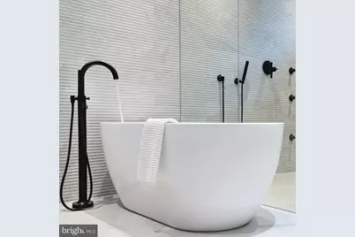 111 S 24th Street, Philadelphia, PA 19103 - Photo 25