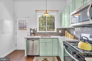 2208 Amber St, Philadelphia, PA 19125 - Photo 15