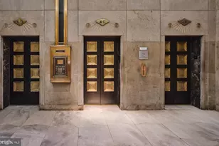 210 W Washington Square, Philadelphia, PA 19106 - Photo 5