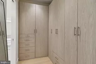 210 W Washington Square, Philadelphia, PA 19106 - Photo 27