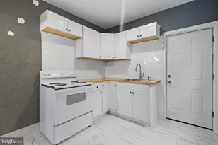 1307 S Hanson St, Philadelphia, PA 19143 - Photo 5