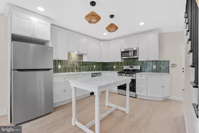 2001 S Mildred Street, Philadelphia, PA 19148 - Photo 9