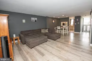 4207 Fairdale Rd, Philadelphia, PA 19154 - Photo 9