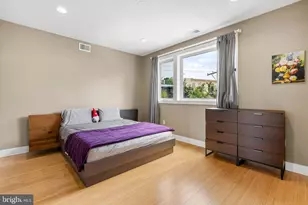 884 N Lawrence St, Philadelphia, PA 19123 - Photo 9