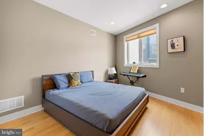 884 N Lawrence Street, Philadelphia, PA 19123 - Photo 13