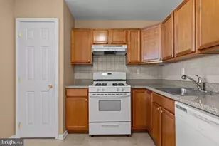 9228 Blue Grass Rd, Philadelphia, PA 19114 - Photo 9