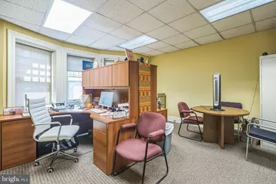 2047 Locust Street, Philadelphia, PA 19103 - Photo 31