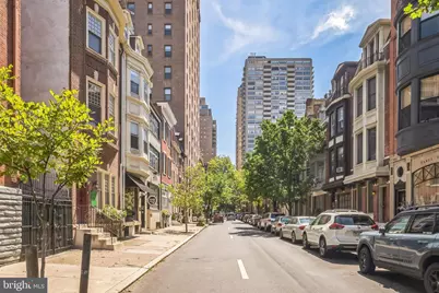 2047 Locust Street, Philadelphia, PA 19103 - Photo 3