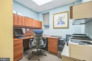 2047 Locust St, Philadelphia, PA 19103 - Photo 19