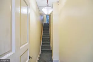 2047 Locust St, Philadelphia, PA 19103 - Photo 15