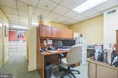 2047 Locust Street, Philadelphia, PA 19103 - Photo 7