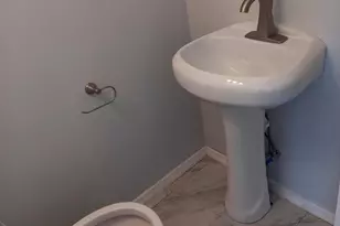 2849 N LeCount St, Philadelphia, PA 19132 - Photo 17