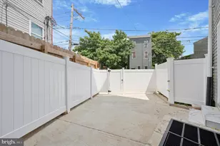 2405 Ridge Ave, Philadelphia, PA 19121 - Photo 9