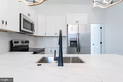 3861 Fairmount Avenue, Philadelphia, PA 19104 - Photo 19