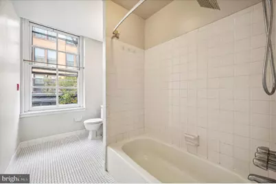 162 N 3rd Street #2, Philadelphia, PA 19106 - Photo 11