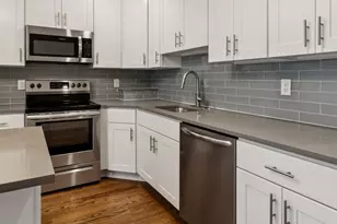 814 N Uber St, Philadelphia, PA 19130 - Photo 5