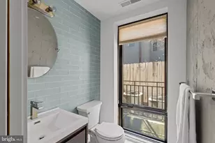 848 N Leithgow St, Philadelphia, PA 19123 - Photo 9