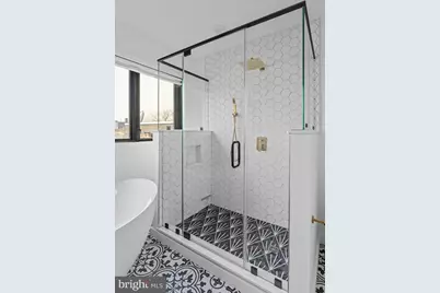 848 N Leithgow Street, Philadelphia, PA 19123 - Photo 29