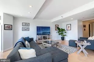 202 W Rittenhouse Square, Philadelphia, PA 19103 - Photo 9