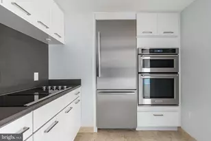 202 W Rittenhouse Square, Philadelphia, PA 19103 - Photo 17