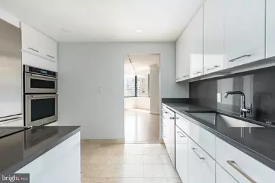 202 W Rittenhouse Square #1108, Philadelphia, PA 19103 - Photo 15