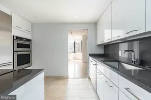 202 W Rittenhouse Square, Philadelphia, PA 19103 - Photo 15