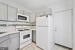 1926 Pierce St, Philadelphia, PA 19145 - Photo 9