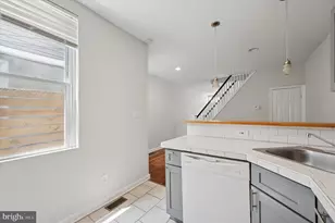 1926 Pierce St, Philadelphia, PA 19145 - Photo 7