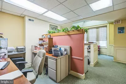 2047 Locust Street, Philadelphia, PA 19103 - Photo 7