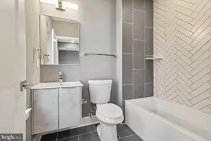 1615 Poplar St, Philadelphia, PA 19130 - Photo 15