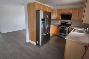 2876 Walnut Hill St, Philadelphia, PA 19152 - Photo 5