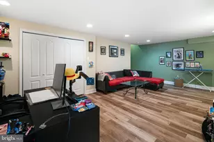 656 N 8th St, Philadelphia, PA 19123 - Photo 9