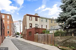 18 E Columbia Ave, Philadelphia, PA 19125 - Photo 3