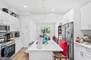 952 N 5th St, Philadelphia, PA 19123 - Photo 5