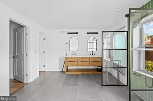 952 N 5th St, Philadelphia, PA 19123 - Photo 33