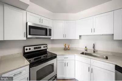 2020 Walnut Street #29D, Philadelphia, PA 19103 - Photo 11