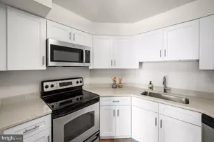 2020 Walnut St, Philadelphia, PA 19103 - Photo 11