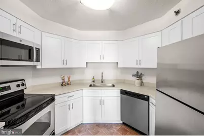 2020 Walnut Street #29D, Philadelphia, PA 19103 - Photo 9