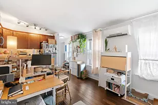 1832 Green St, Philadelphia, PA 19130 - Photo 3