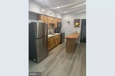 814 W Birch Street, Philadelphia, PA 19133 - Photo 3