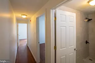 305 N 41st St, Philadelphia, PA 19104 - Photo 11