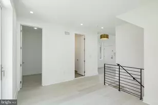 142R S Front St, Philadelphia, PA 19106 - Photo 19