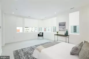 142R S Front St, Philadelphia, PA 19106 - Photo 11