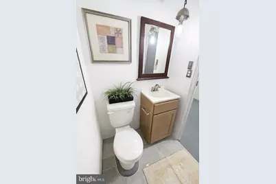 60 E Durham, Philadelphia, PA 19119 - Photo 23