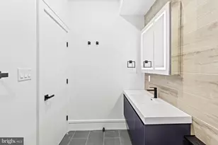 2139 Sears St, Philadelphia, PA 19146 - Photo 15