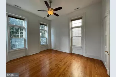 318 Bainbridge Street, Philadelphia, PA 19147 - Photo 17