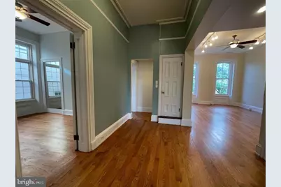 318 Bainbridge Street, Philadelphia, PA 19147 - Photo 7