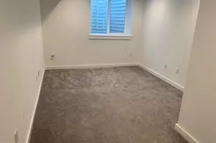 1325 S Myrtlewood St, Philadelphia, PA 19146 - Photo 15